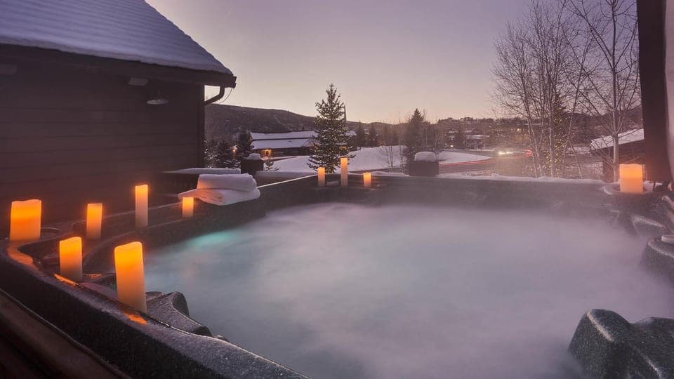 Natural landscape, Hot Tub, View (from property/room), towels