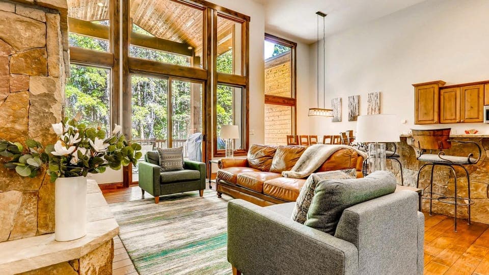 Whispering Pines House in Blue River