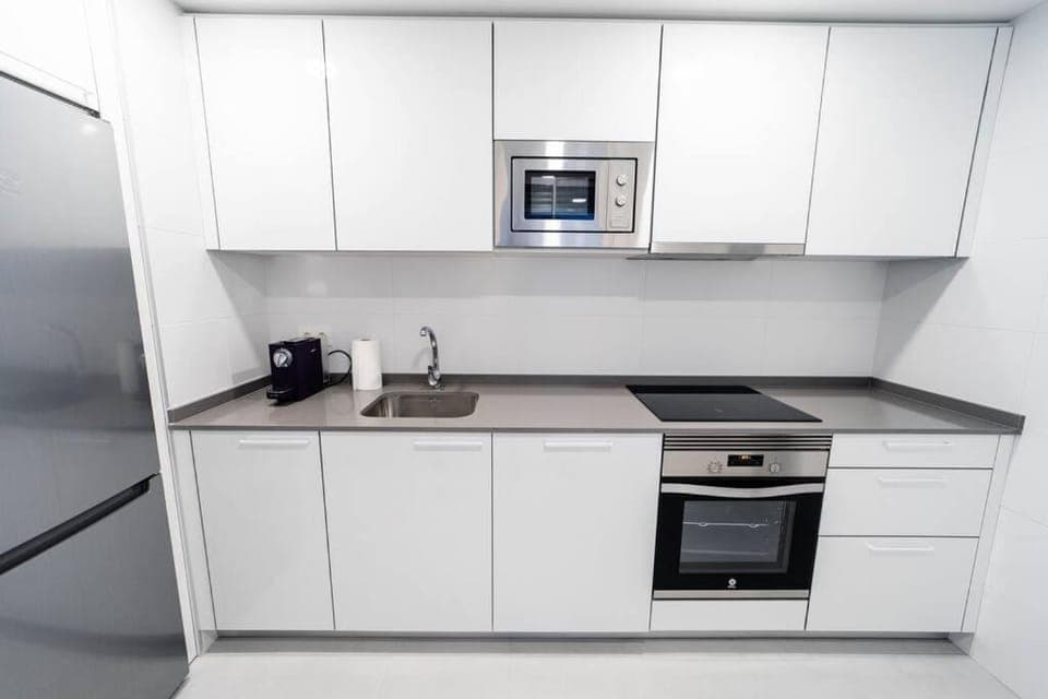 Coffee/tea facilities, Kitchen or kitchenette, dishwasher, minibar, pet friendly, stove