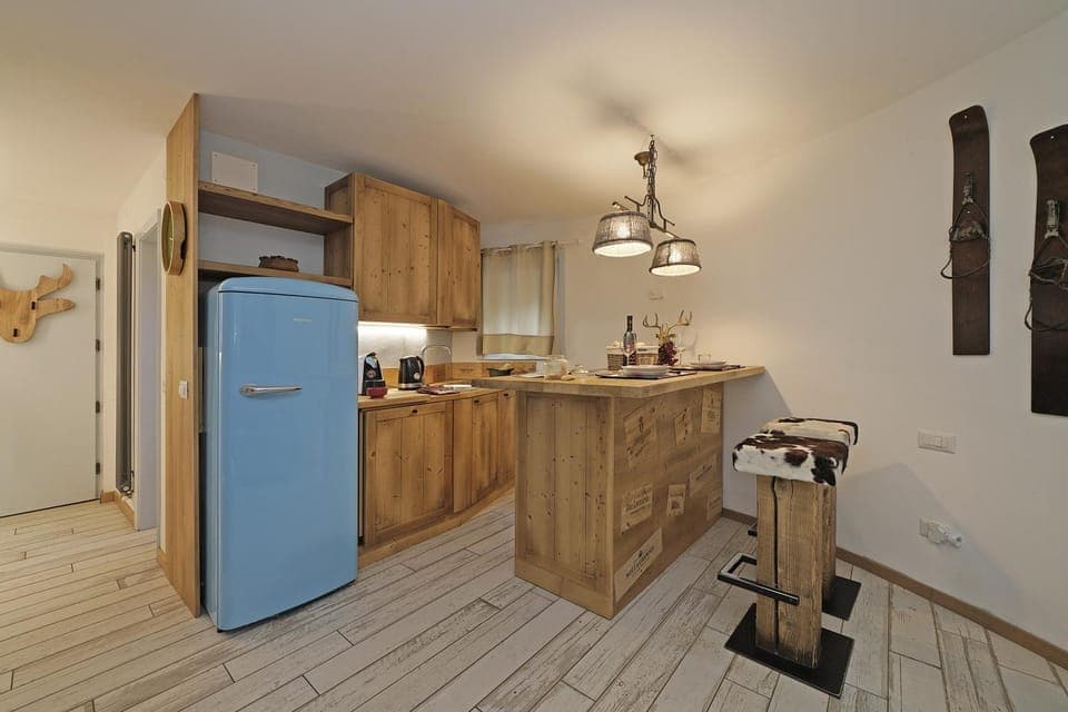 Kitchen or kitchenette