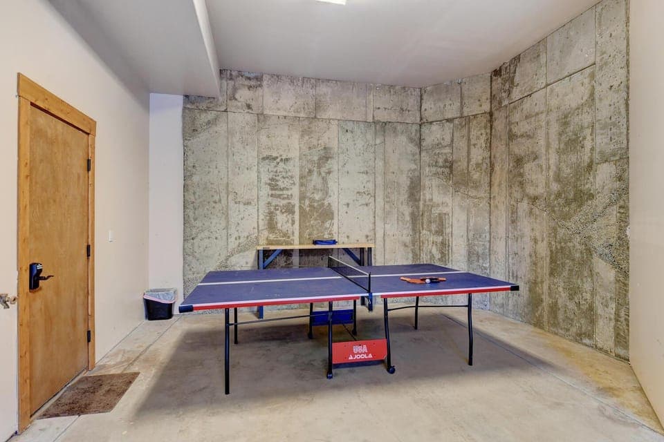 Table tennis