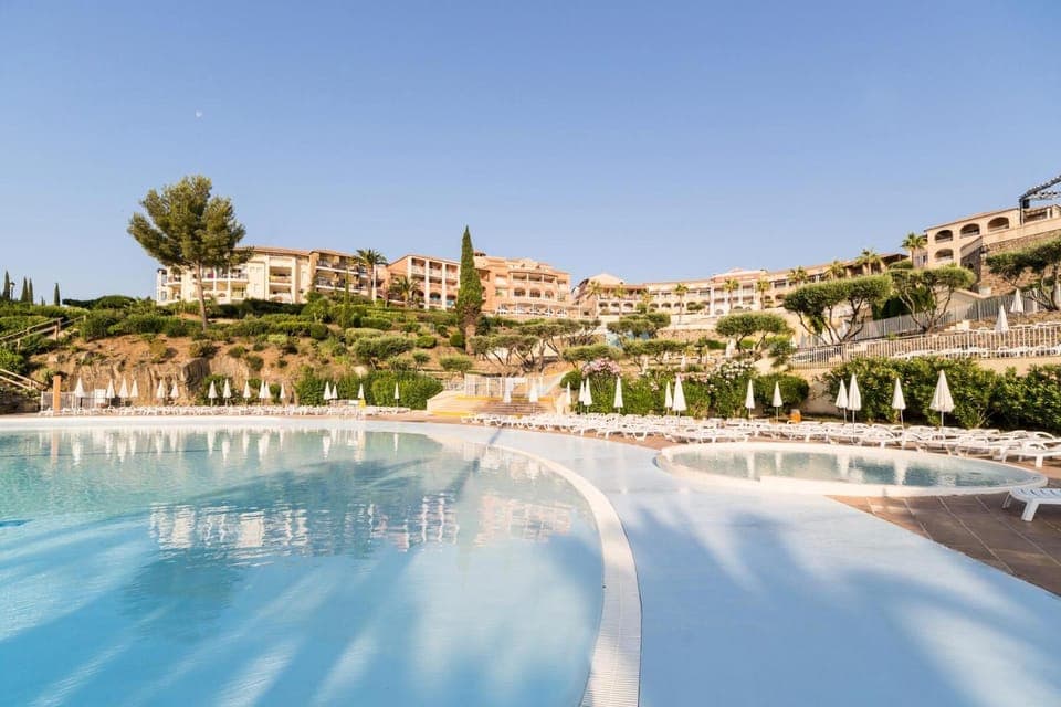 Beach, Lake view, Swimming pool