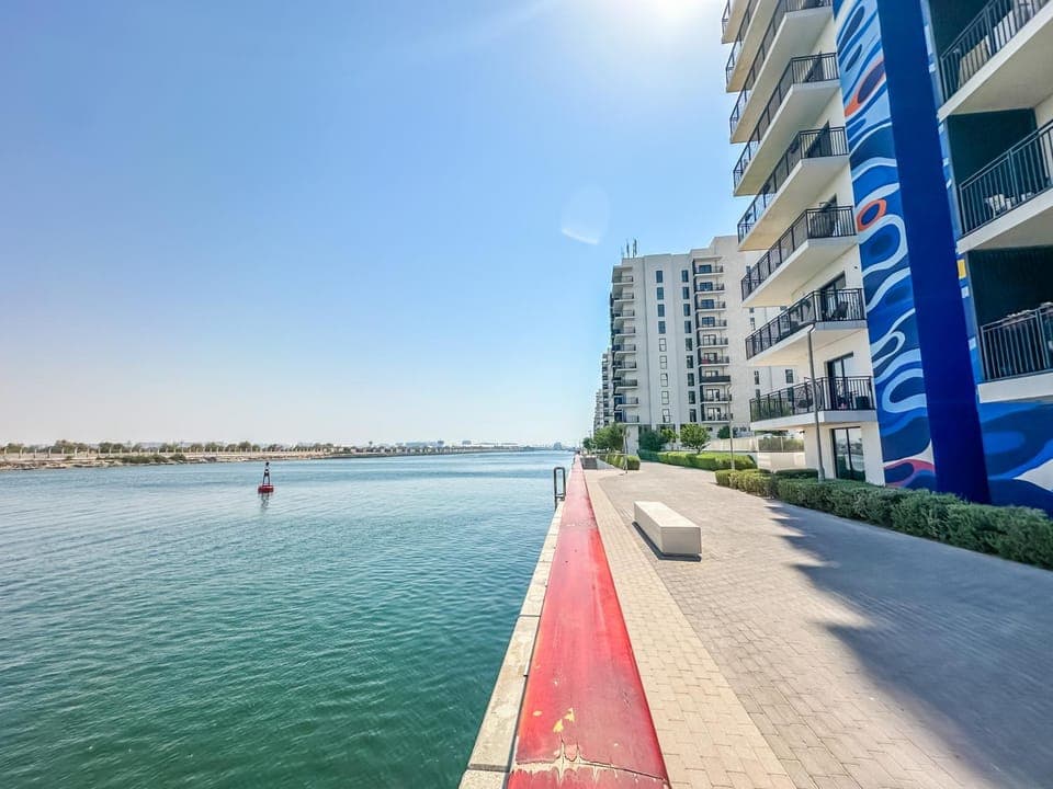 Area and facilities, Inner courtyard view