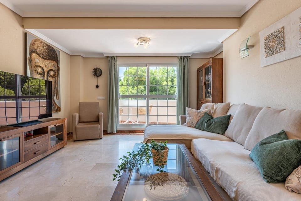 TV and multimedia, Living room, Dining area