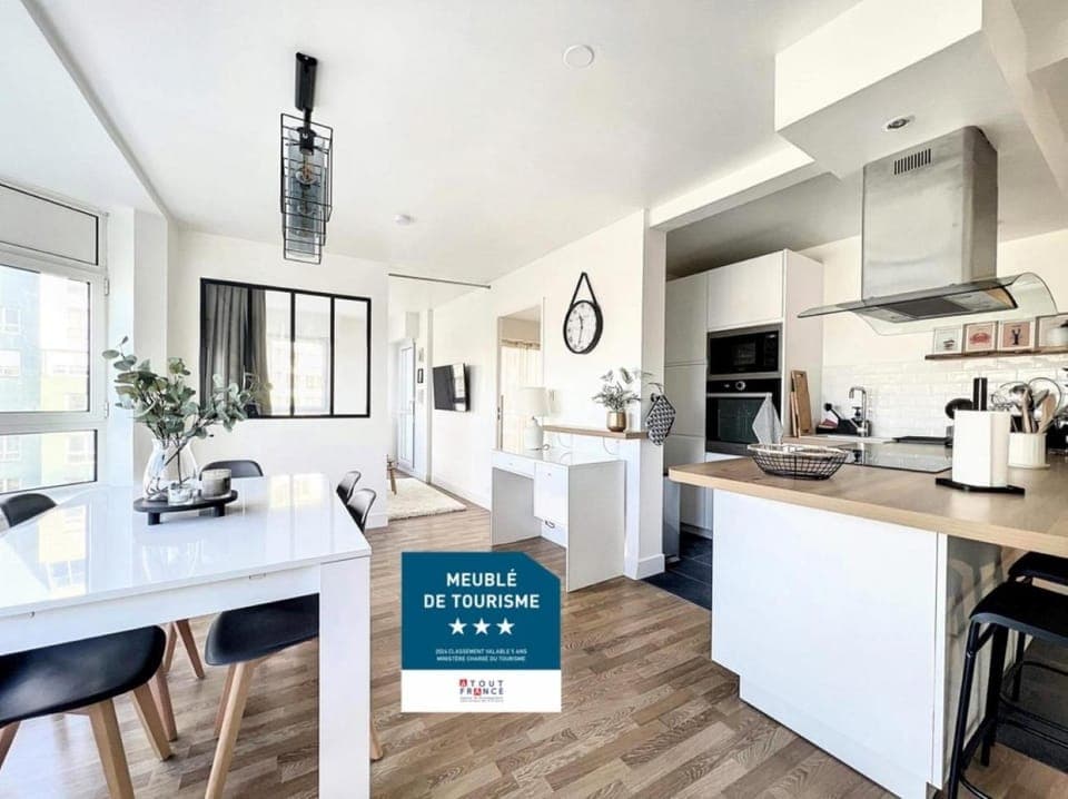 View (from property/room), View (from property/room)