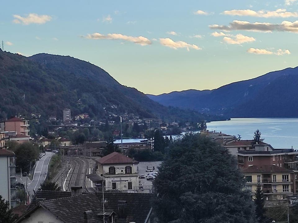 City view, Lake view