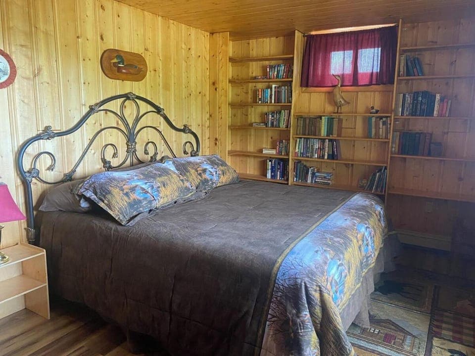 Wapiti Retreat at 22 West Cabins and Recreation Cabin in Colorado