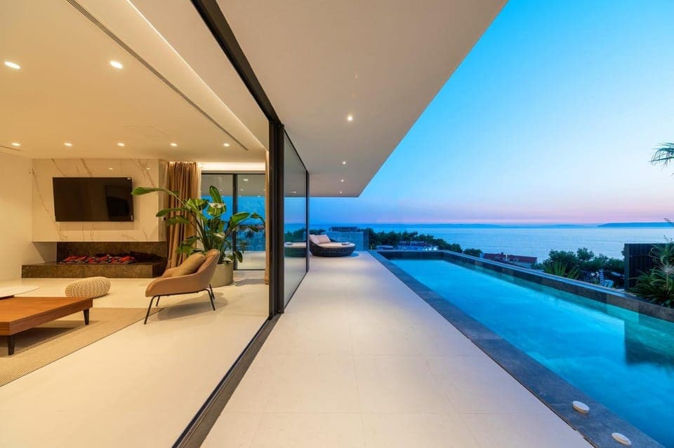 Sauna, Swimming pool