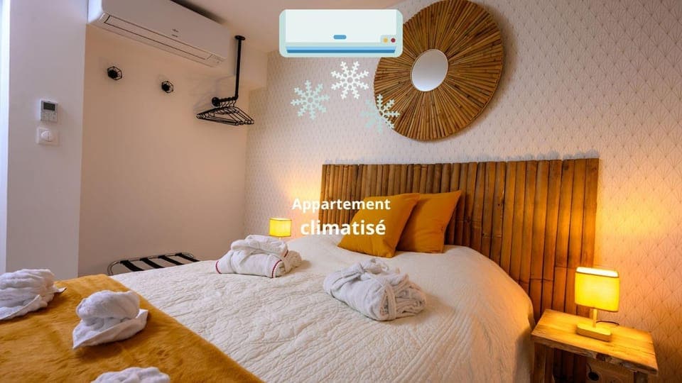 Bed, Bedroom, air conditioner
