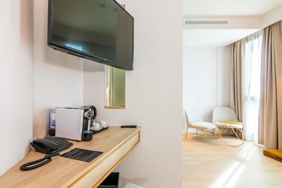 Photo of the whole room