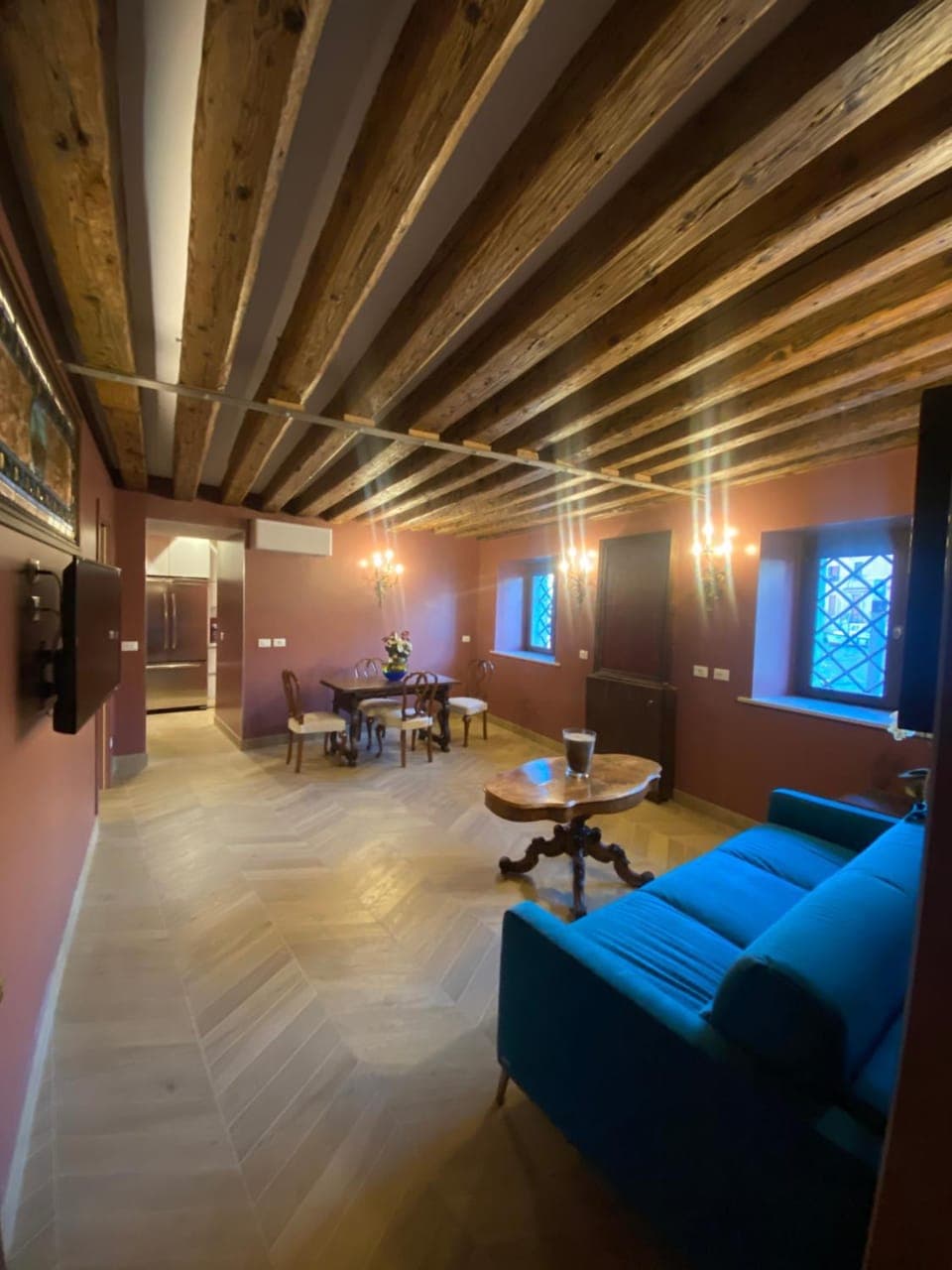 Communal lounge/ TV room, TV and multimedia, Living room, Seating area