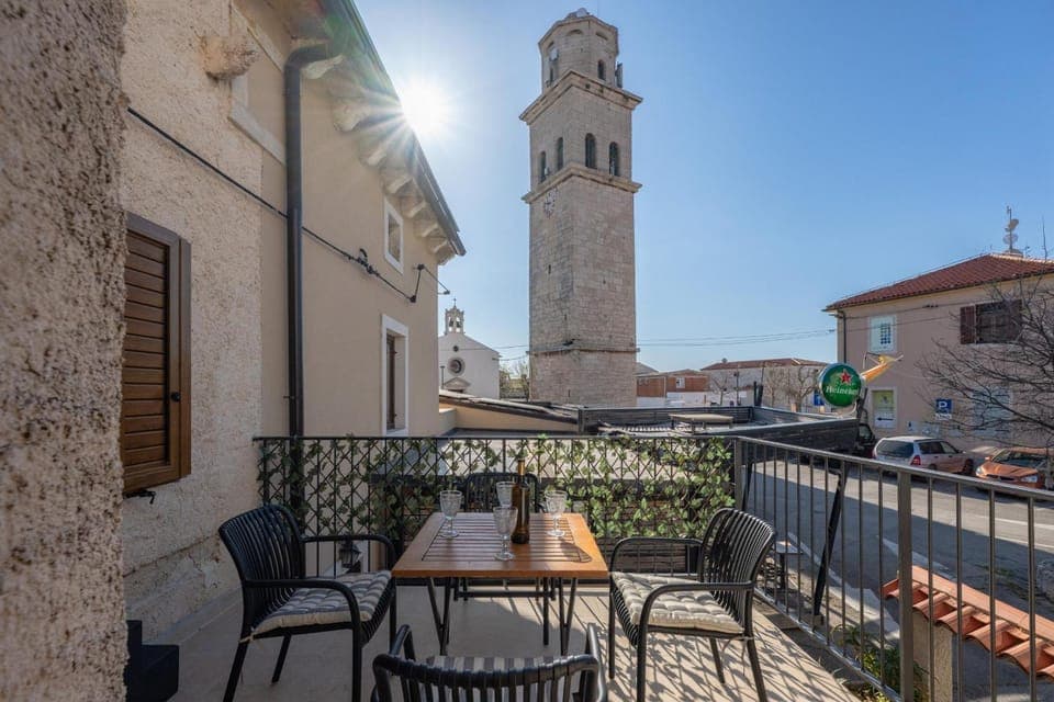 Balcony/Terrace, City view