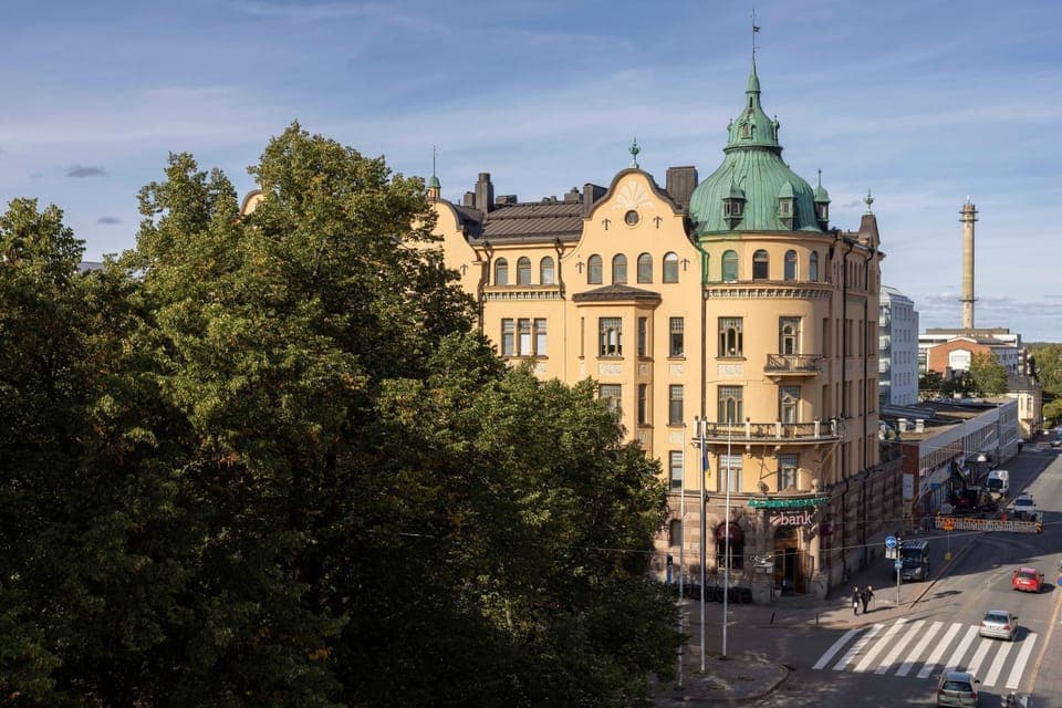 Neighbourhood, City view, Landmark view, Street view