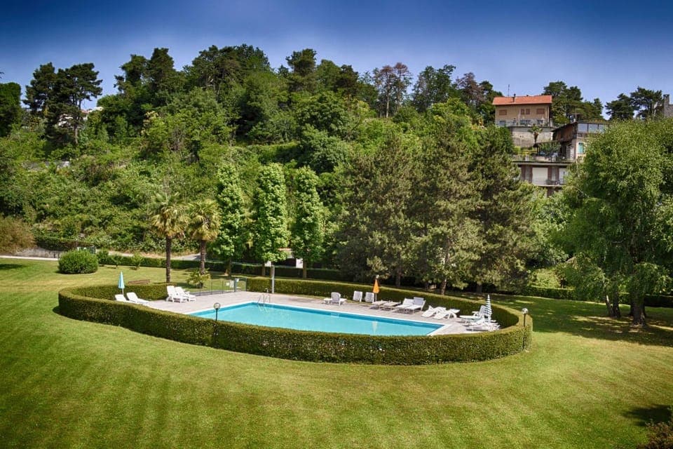 Garden, Swimming pool, Swimming pool