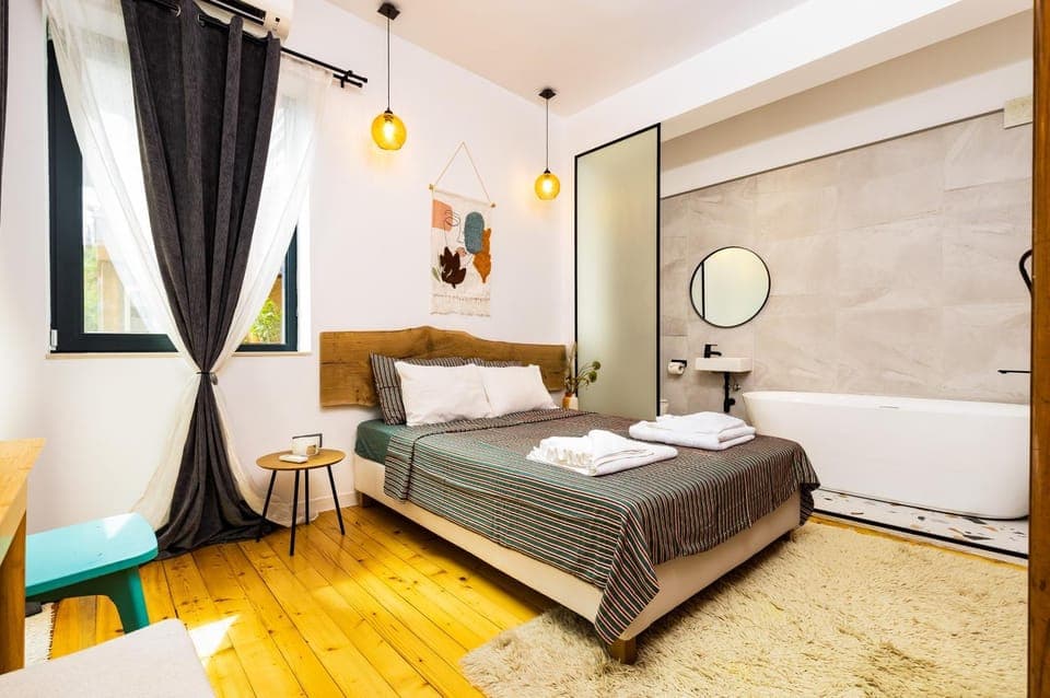 Bed, Bathroom, Bedroom, Bath