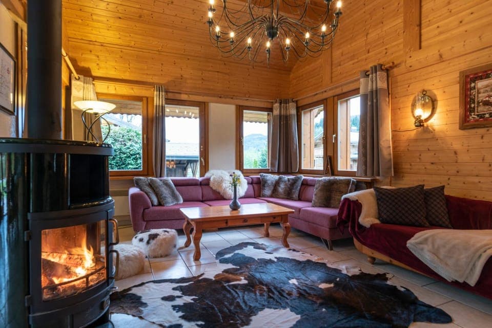 Seating area, flat iron