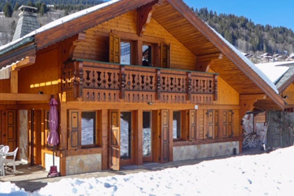 Property building, Winter