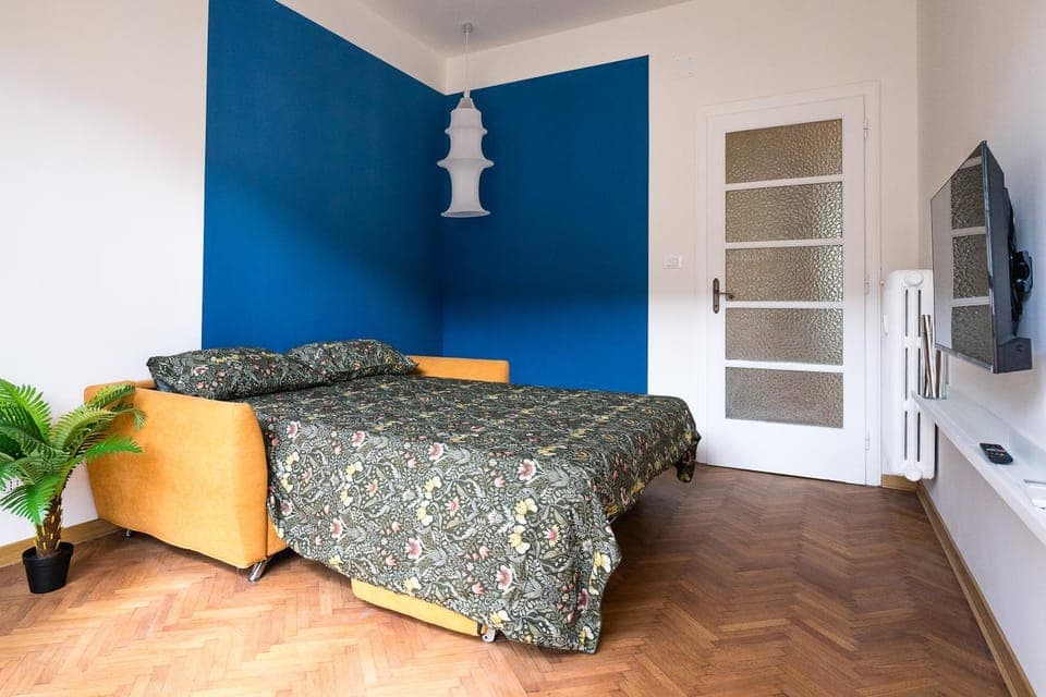 Communal lounge/ TV room, Bed, TV and multimedia, Photo of the whole room, Evening entertainment