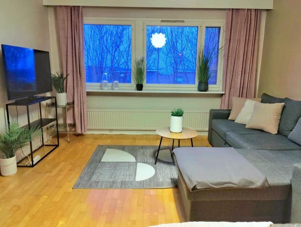 TV and multimedia, Living room, Photo of the whole room, Seating area