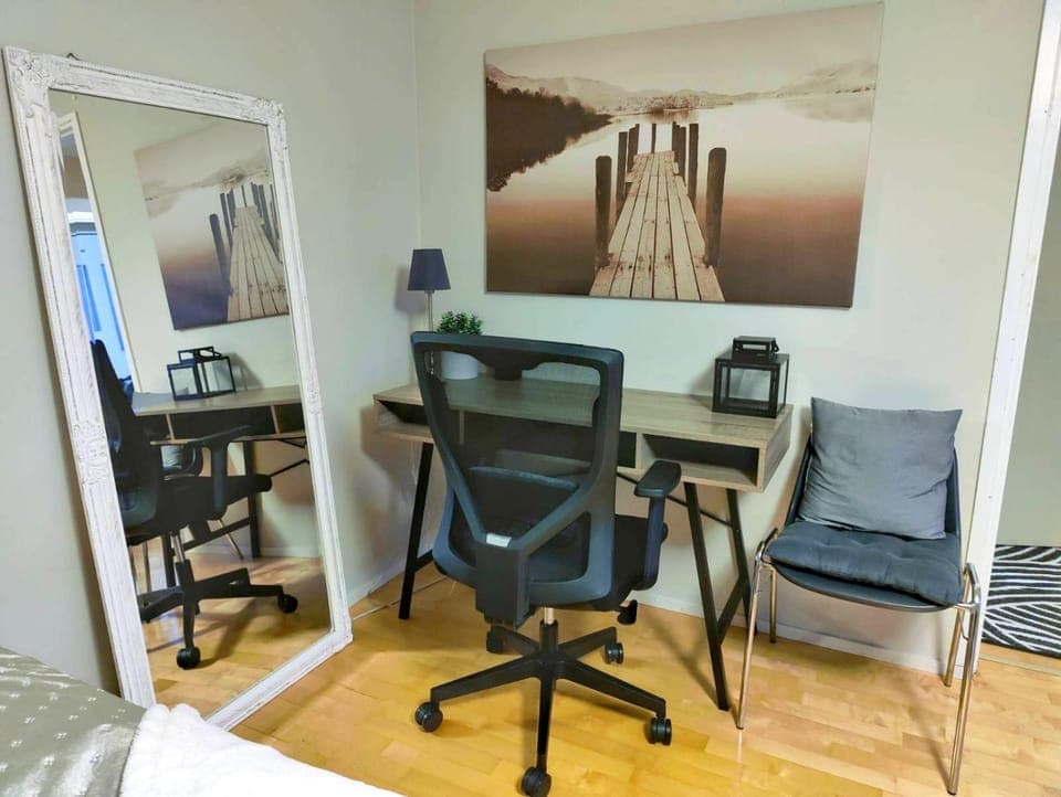 Living room, Photo of the whole room, Seating area