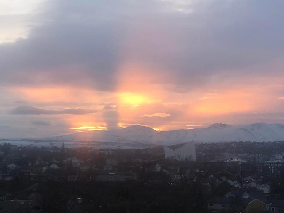 Natural landscape, Winter, Balcony/Terrace, City view, Mountain view, Sunset