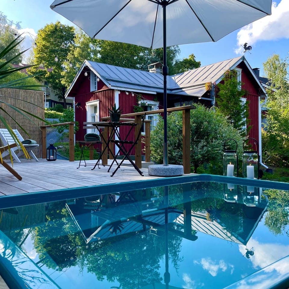 Property building, Garden view, Pool view, Swimming pool, sunbed