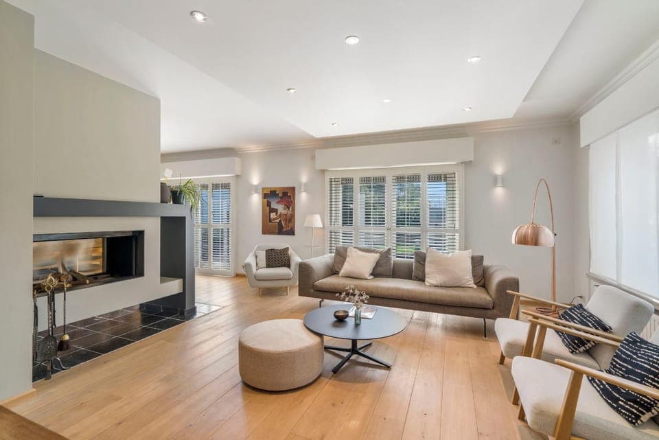 Living room, Seating area, flat iron