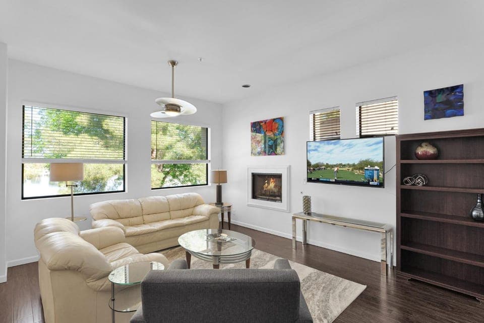 Waterfront-Amazing View w Fireworks-Private-Gated House in McCormick Ranch