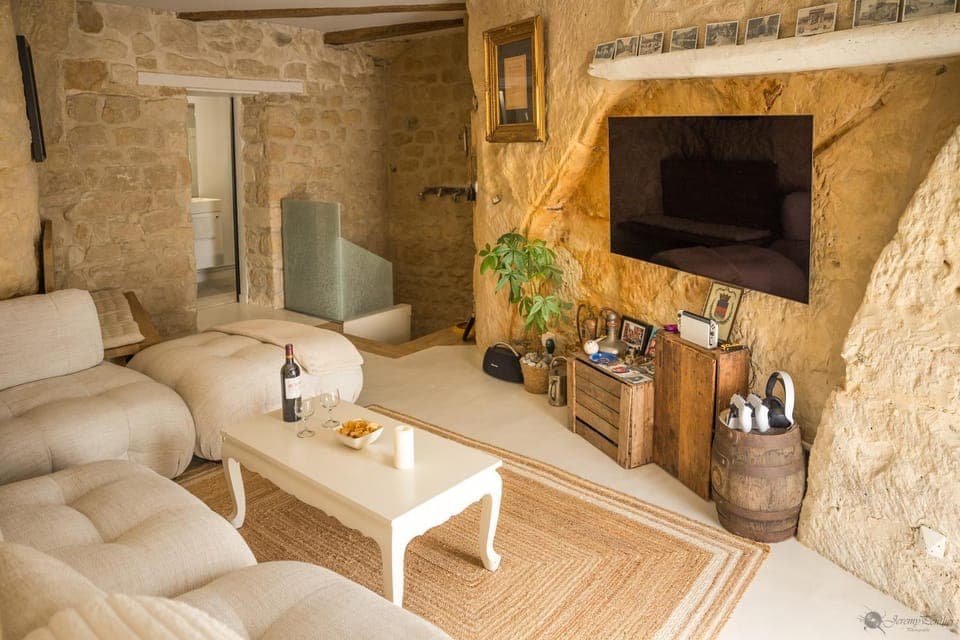 TV and multimedia, Living room, Seating area