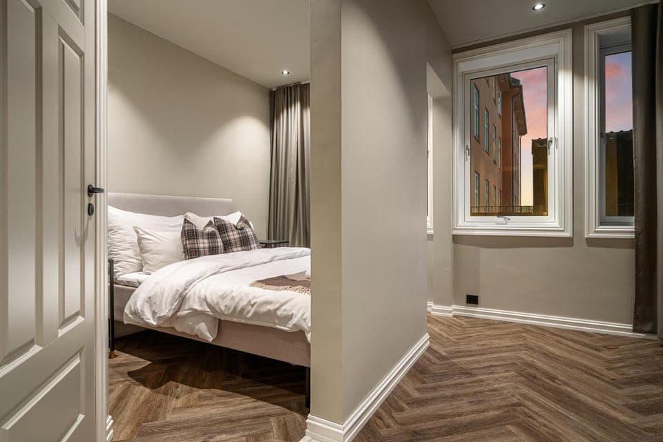 Bed, Photo of the whole room, Bedroom, wardrobe