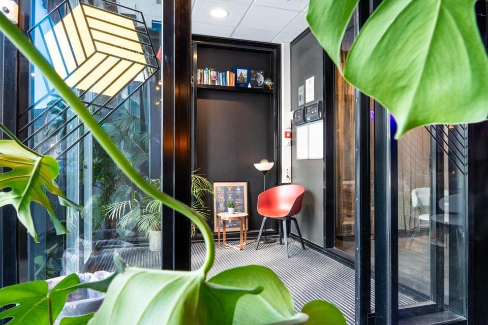 Seating area