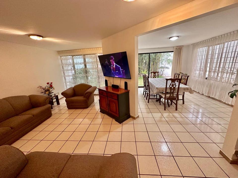TV and multimedia, Living room, Dining area