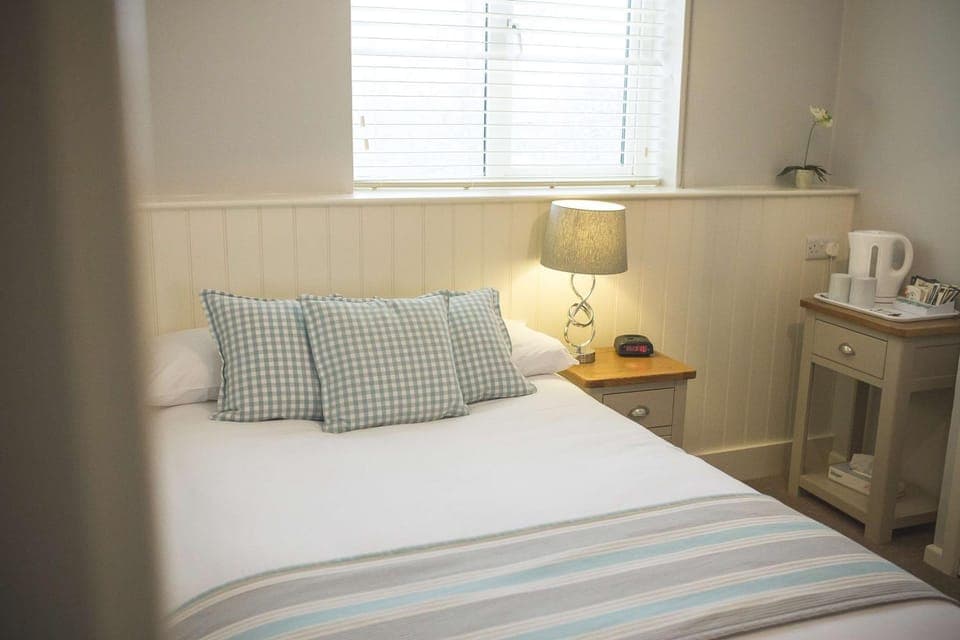 Photo of the whole room, On site