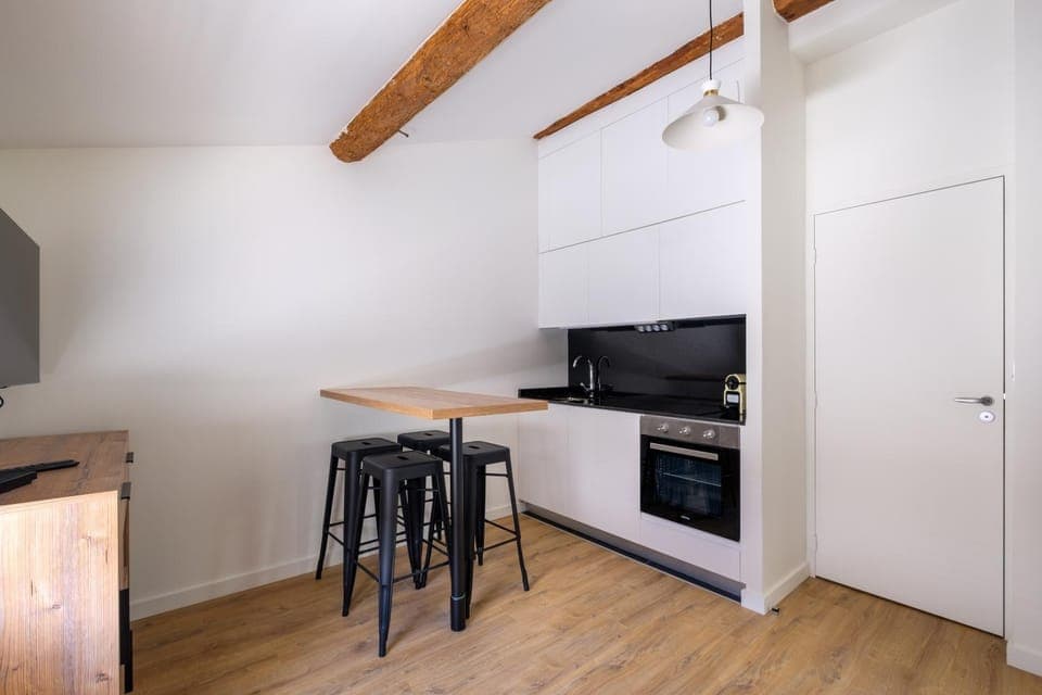 Dining area, dishwasher, minibar, pet friendly, stove