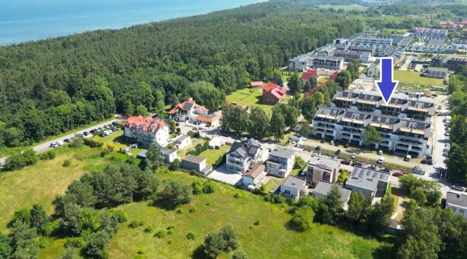 Property building, Neighbourhood, Bird's eye view, Location