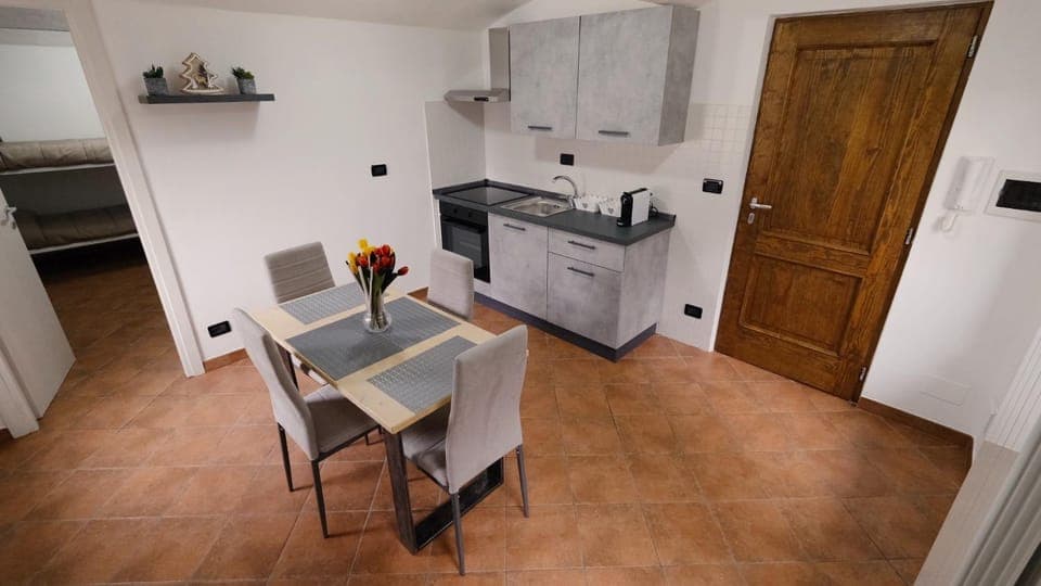 Kitchen or kitchenette, pet friendly, stove