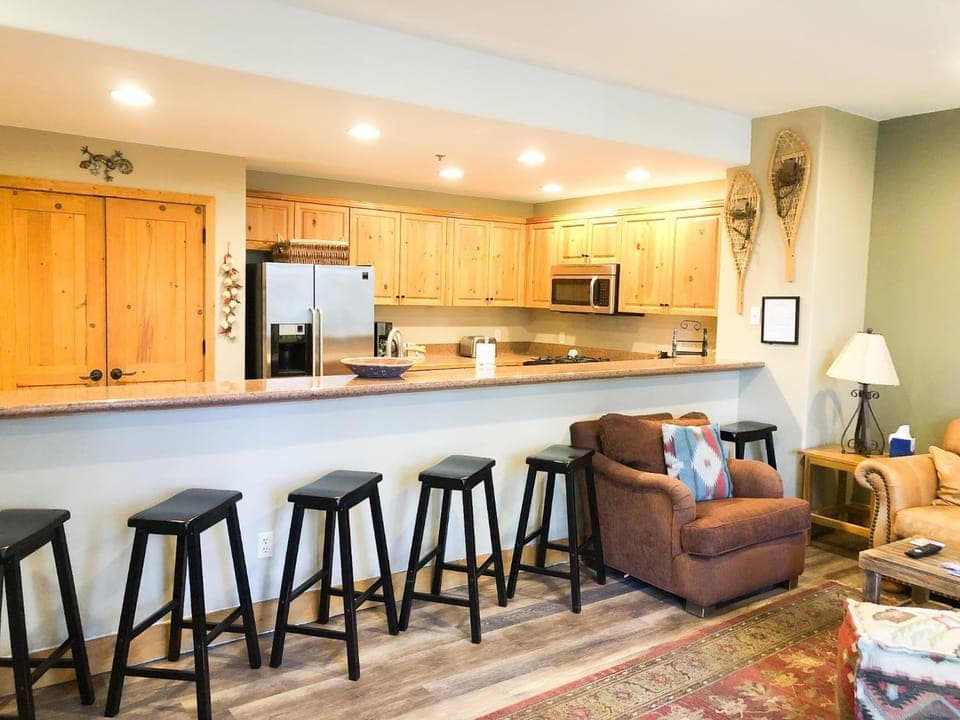 Bear Creek Lodge 301 by Alpine Lodging Telluride Apartment in Mountain Village