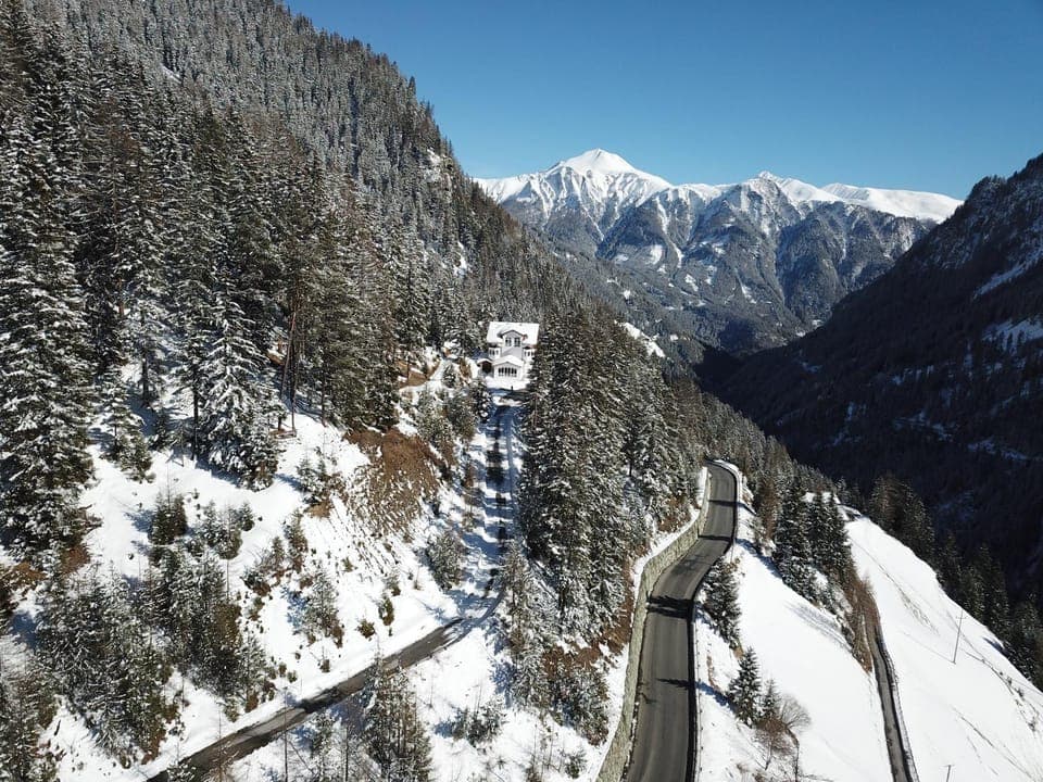 Day, Neighbourhood, Winter, Mountain view