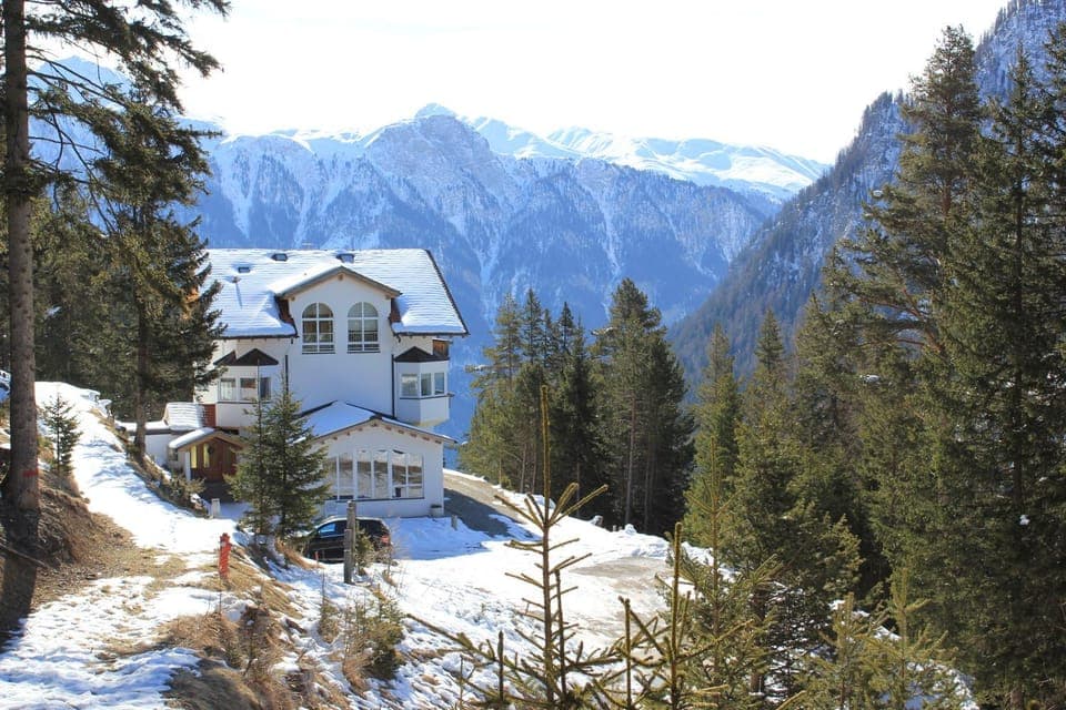 Property building, Winter