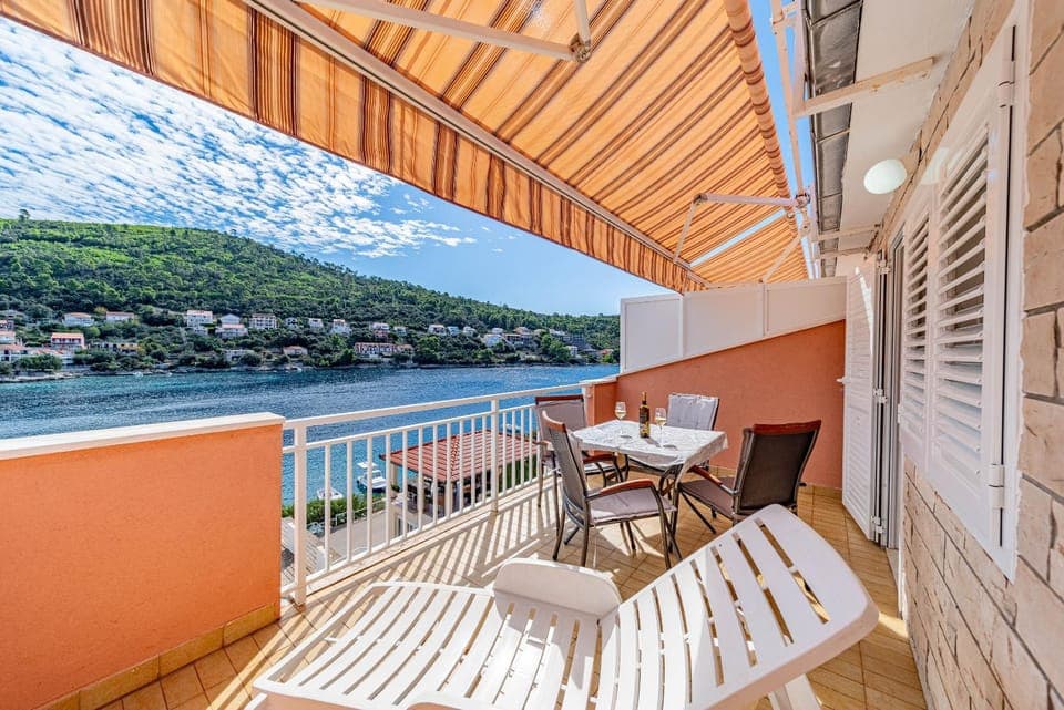 View (from property/room), Balcony/Terrace, Sea view