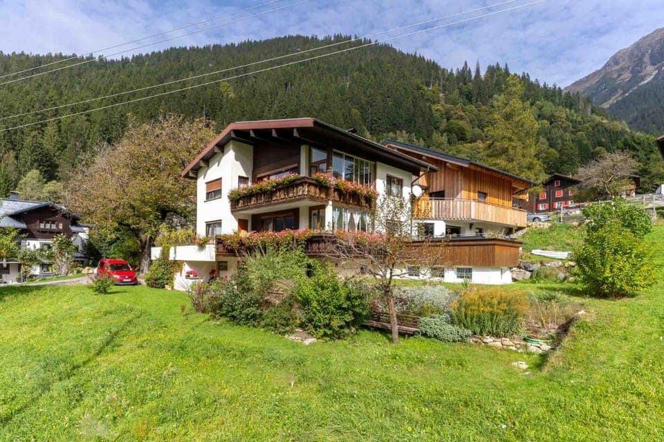 Property building, Natural landscape, Mountain view