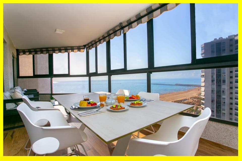 View (from property/room), View (from property/room), Balcony/Terrace, Balcony/Terrace, Seating area, Dining area, Sea view, Sea view