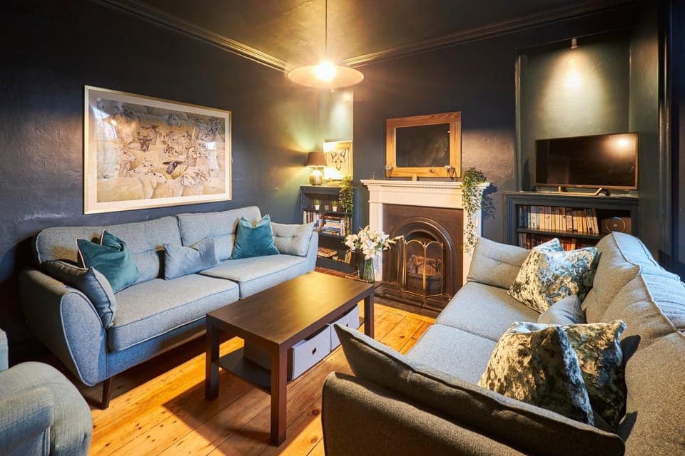 Living room, Seating area, flat iron