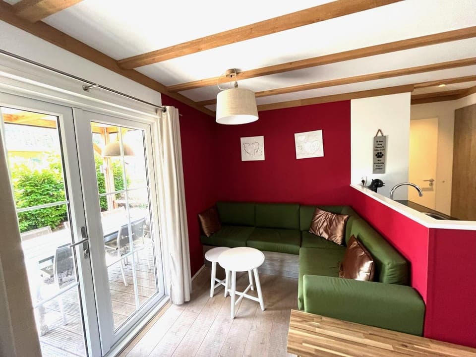 Communal lounge/ TV room, Living room