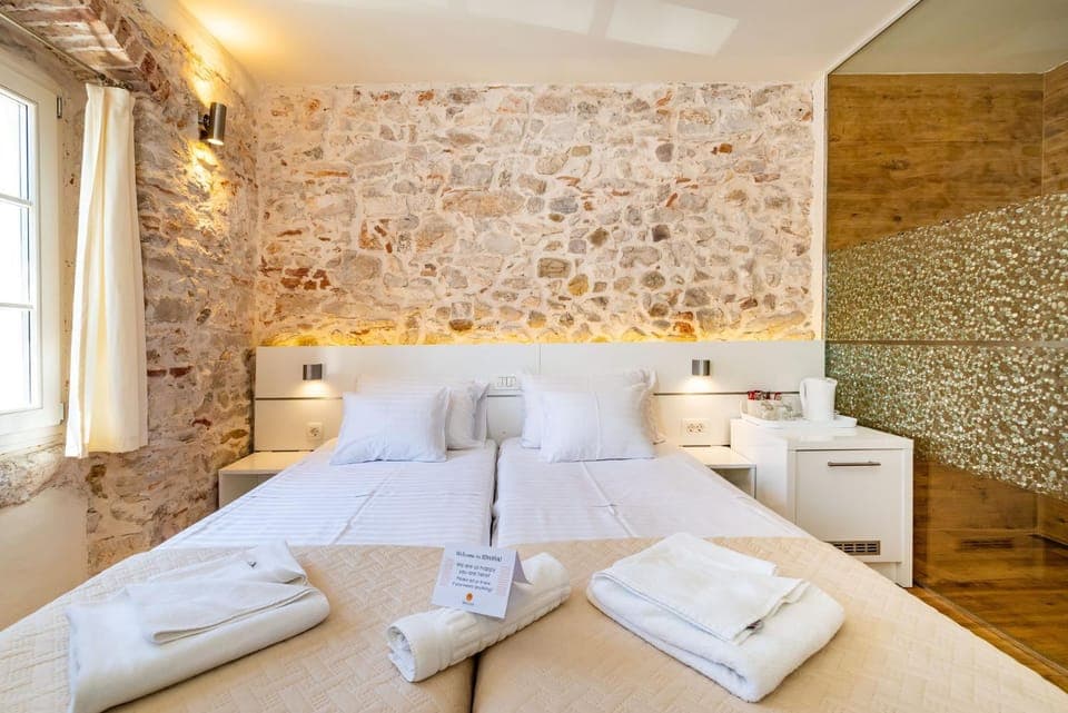 Bed, Bathroom, Coffee/tea facilities, Photo of the whole room, Bedroom