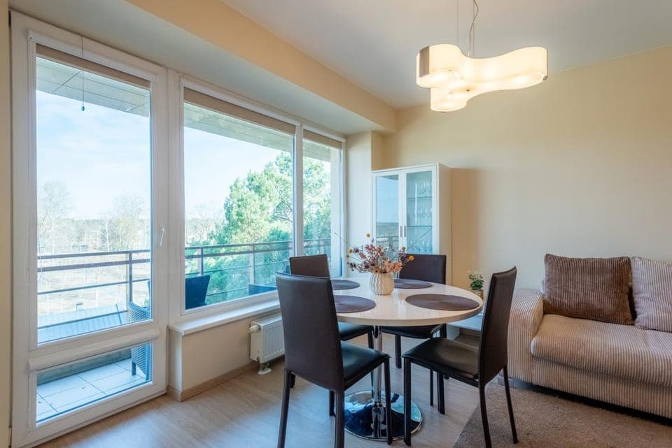 Balcony/Terrace, Kitchen or kitchenette, Living room, Seating area, Dining area