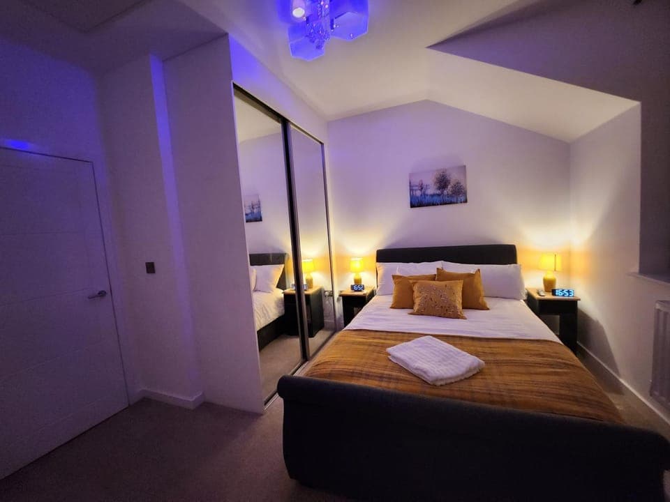 Bed, Bedroom, wardrobe