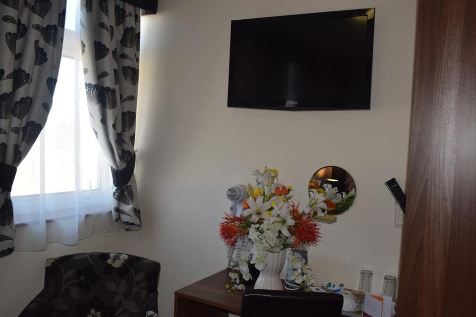 TV and multimedia, Decorative detail