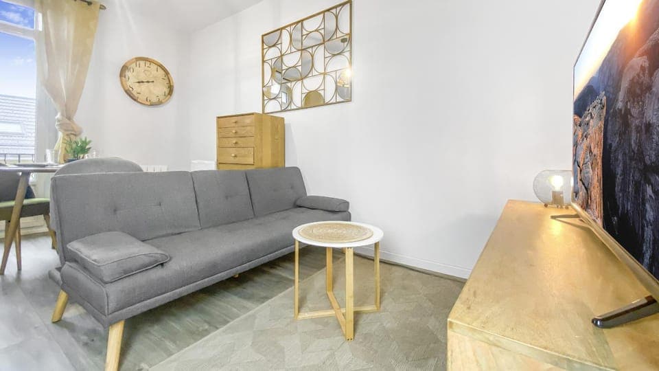 Communal lounge/ TV room, Living room