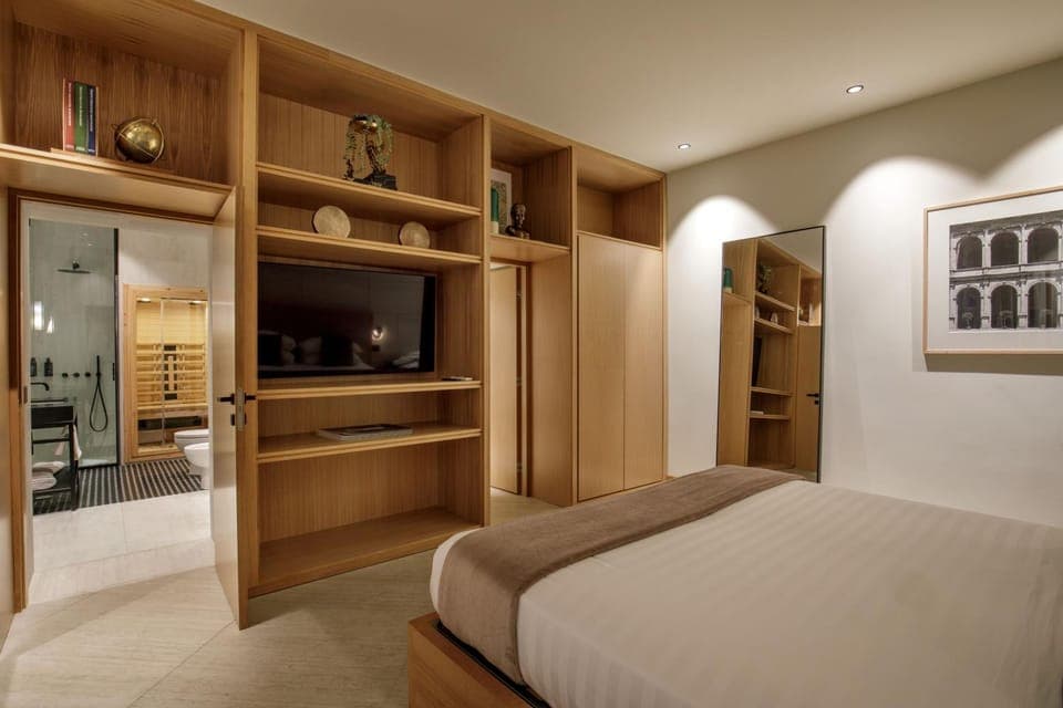 Sauna, Bathroom, Bedroom